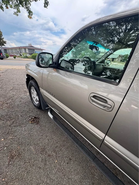 2002 GMC C/K - Image 4 of 13