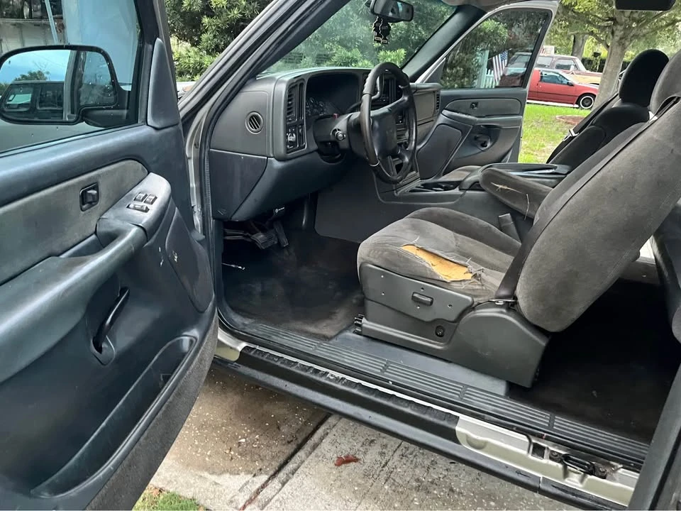 2002 GMC C/K - Image 7 of 12