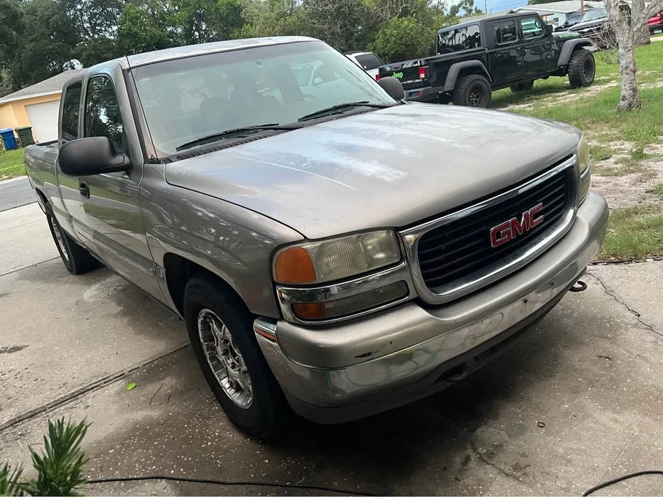 2002 GMC C/K - Image 6 of 12