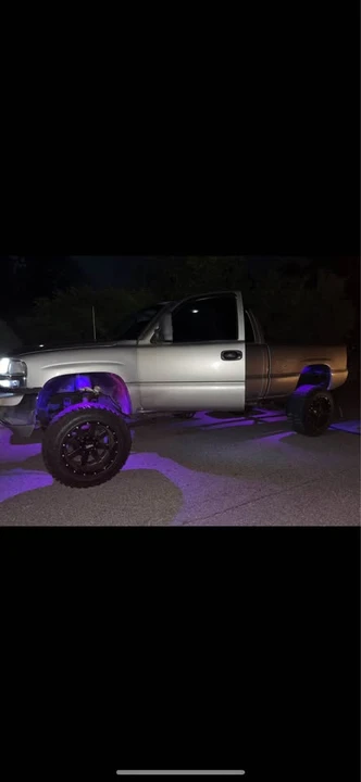 2002 GMC C/K - Image 3 of 3