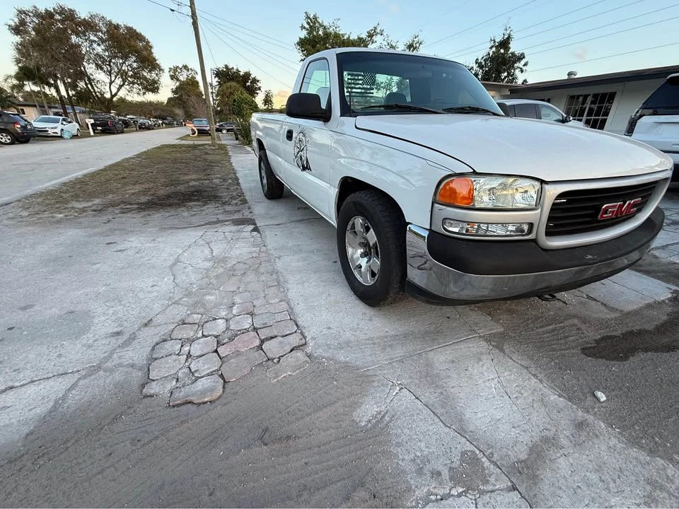 2002 GMC Sierra 2nd Gen - Image 6 of 9