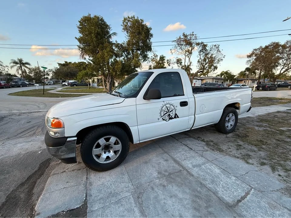 2002 GMC Sierra 2nd Gen - Image 9 of 9
