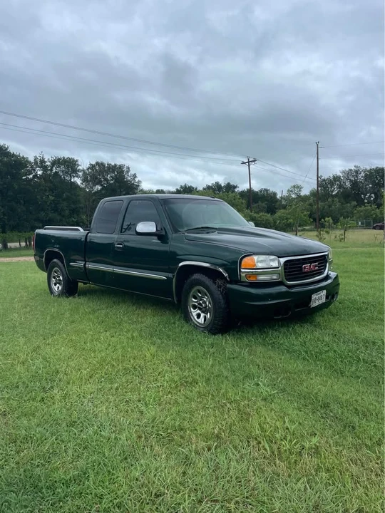 2002 GMC Sierra 2nd Gen - Image 9 of 10