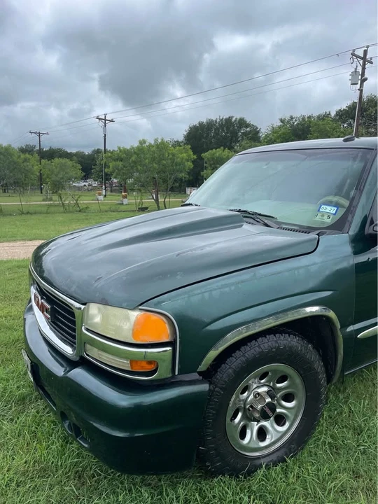 2002 GMC Sierra 2nd Gen - Image 8 of 10
