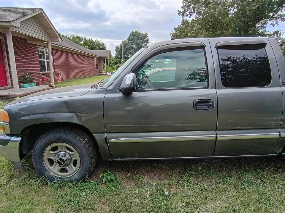 2002 GMC C/K - Image 4 of 10