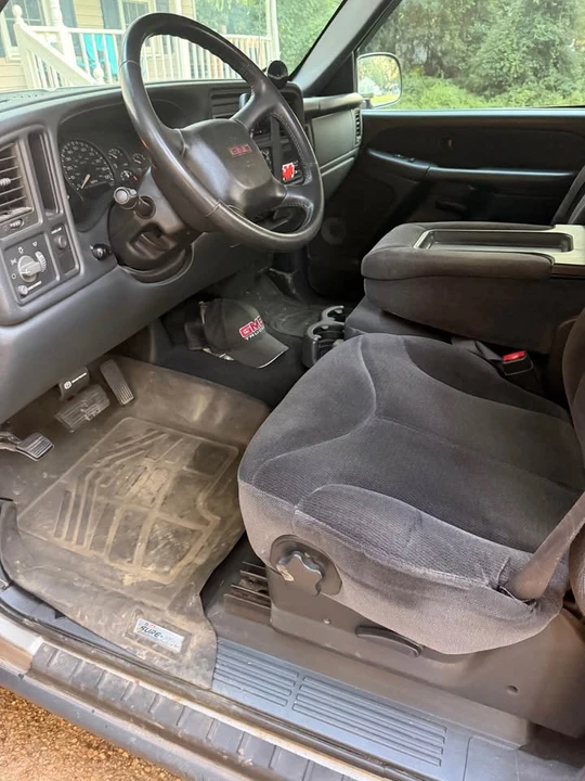 2002 GMC C/K - Image 6 of 10