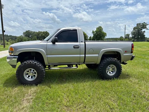 2002 GMC Sierra 1500 Regular Cab Short Bed