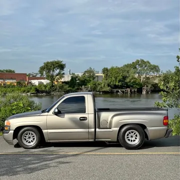 2002 GMC 1500 Regular Cab Short Bed