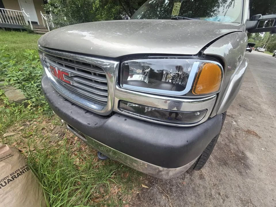2002 GMC Sierra Heavy Duty 2nd Gen - Image 3 of 11