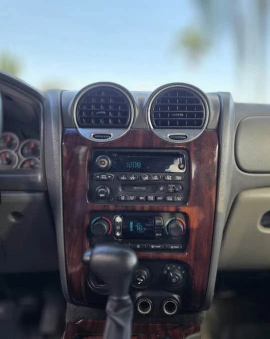 2002 GMC Envoy - Image 6 of 8