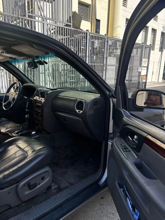 2002 GMC Envoy - Image 13 of 20