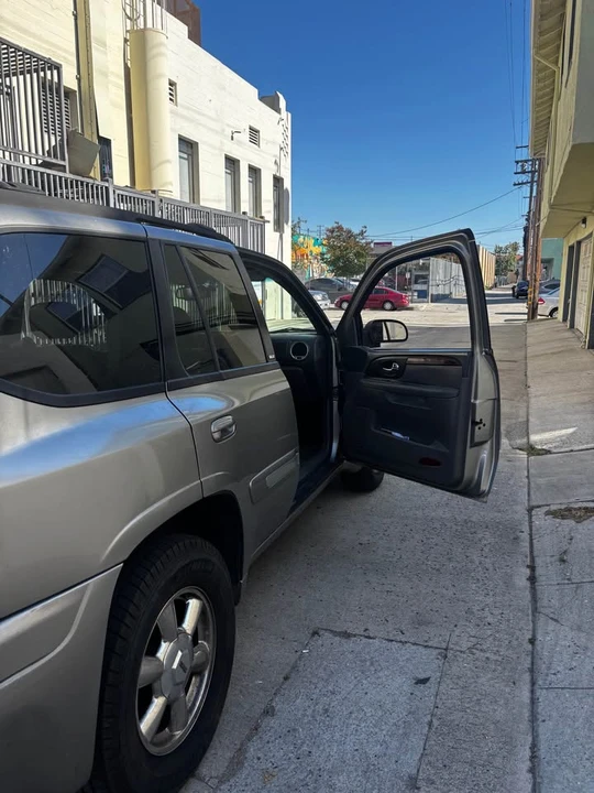 2002 GMC Envoy - Image 11 of 20
