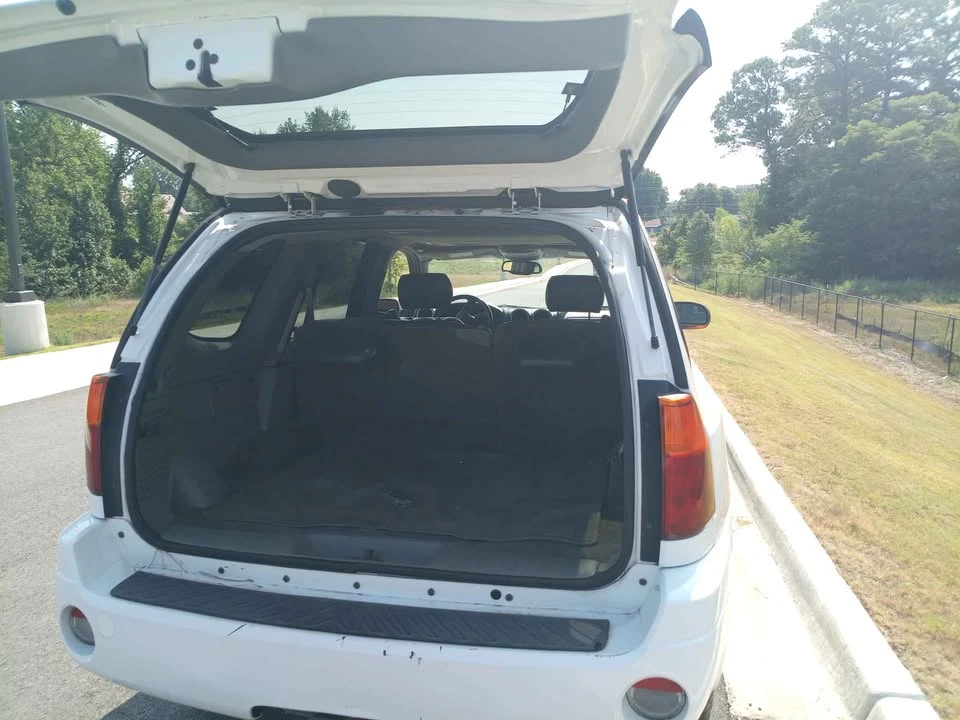 2002 GMC Envoy - Image 6 of 9