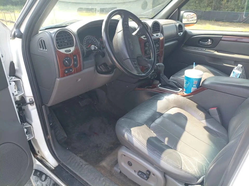 2002 GMC Envoy - Image 7 of 9