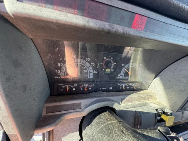 2002 GMC - Image 10 of 20