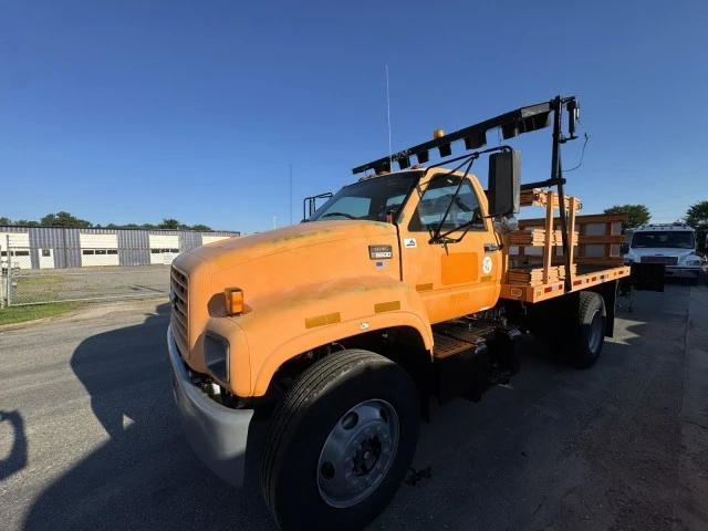 2002 GMC - Image 3 of 20