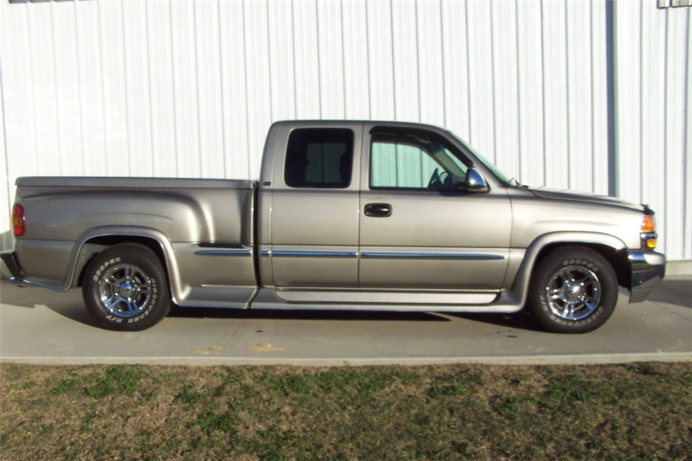2002 GMC Sierra 2nd Gen - Image 5 of 5