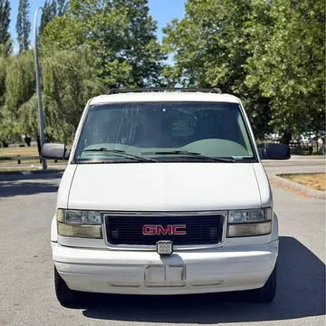 2002 GMC Safari