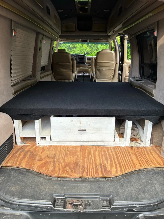 2002 GMC Savana - Image 16 of 16