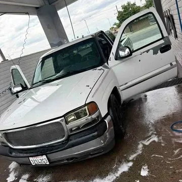2002 GMC Sierra 137" W.B. 2D