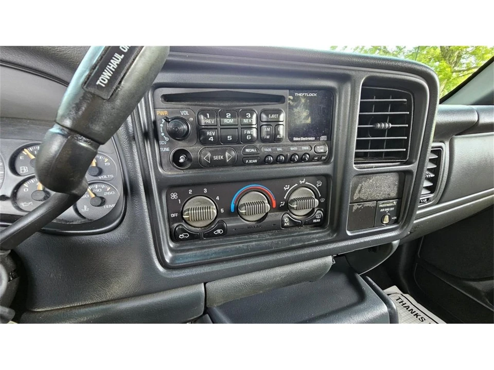 2002 GMC Sierra 2nd Gen - Image 22 of 31