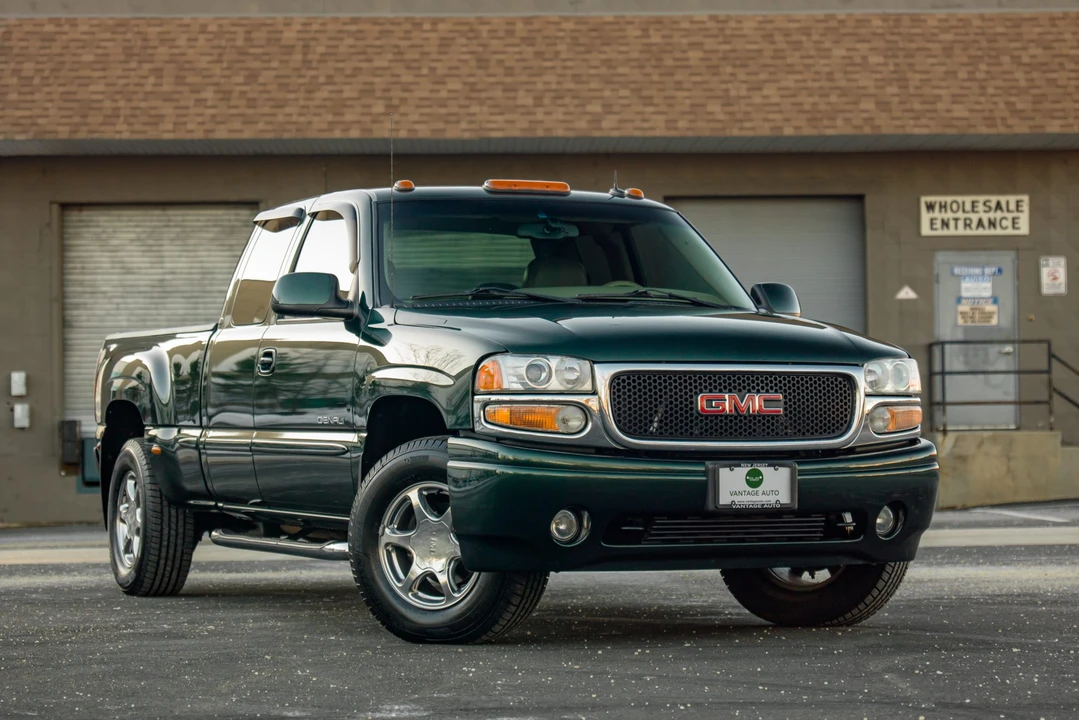 2002 GMC Sierra 2nd Gen - Image 19 of 31