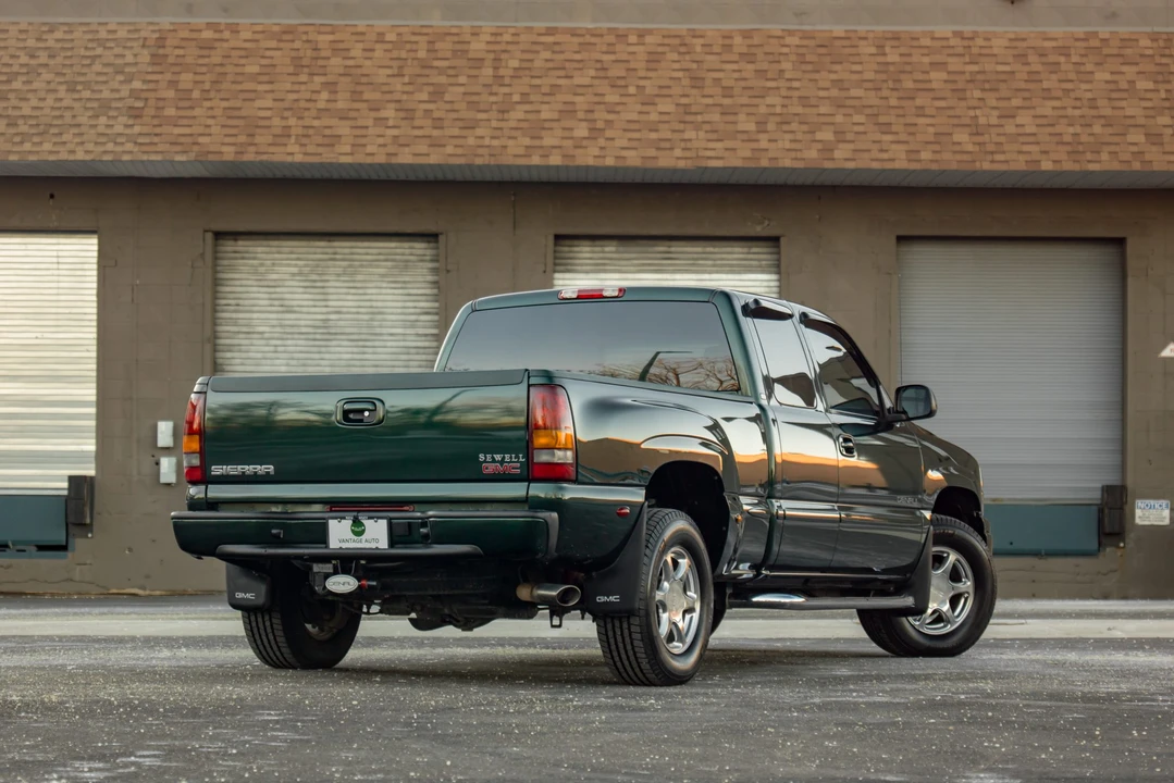 2002 GMC Sierra 2nd Gen - Image 14 of 31