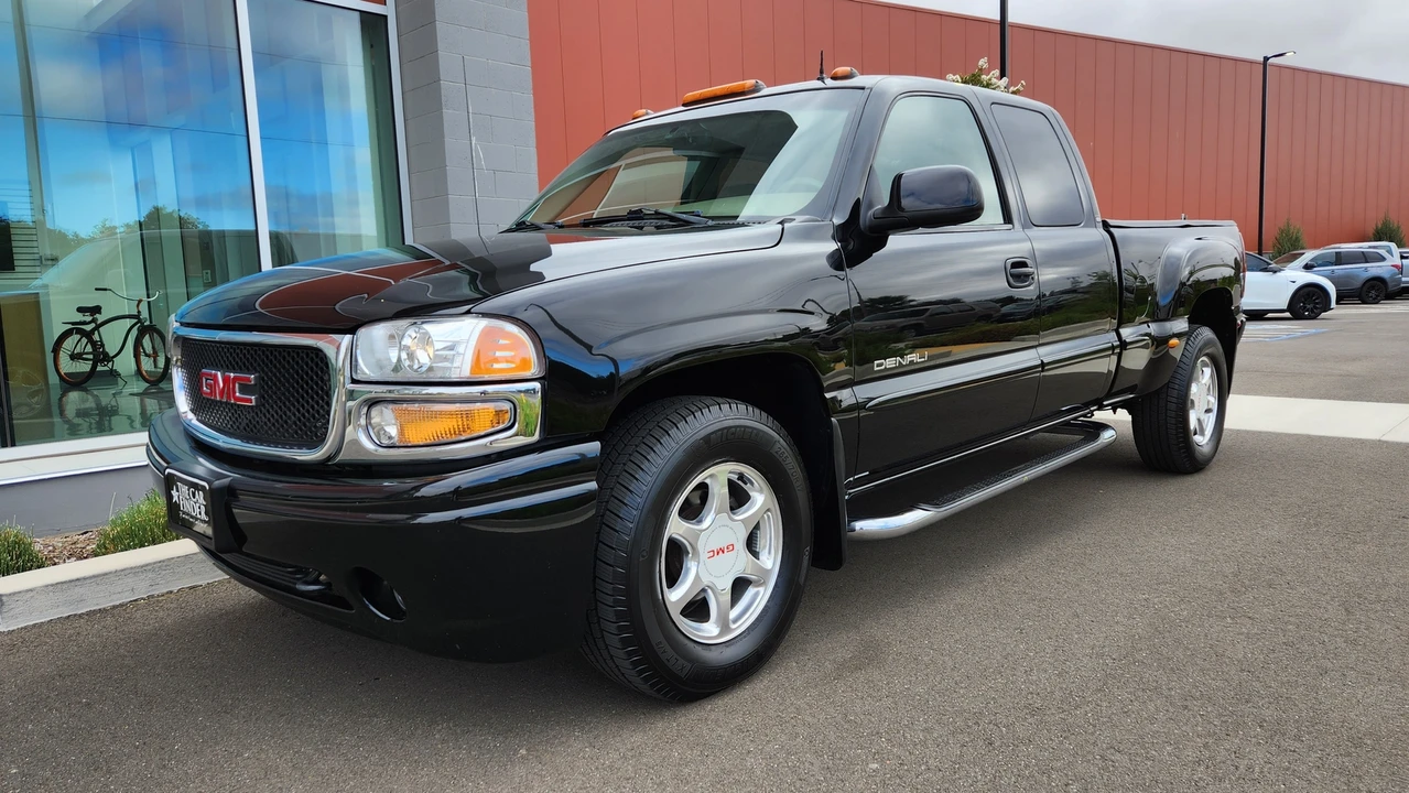2002 GMC Sierra 2nd Gen - Image 6 of 31