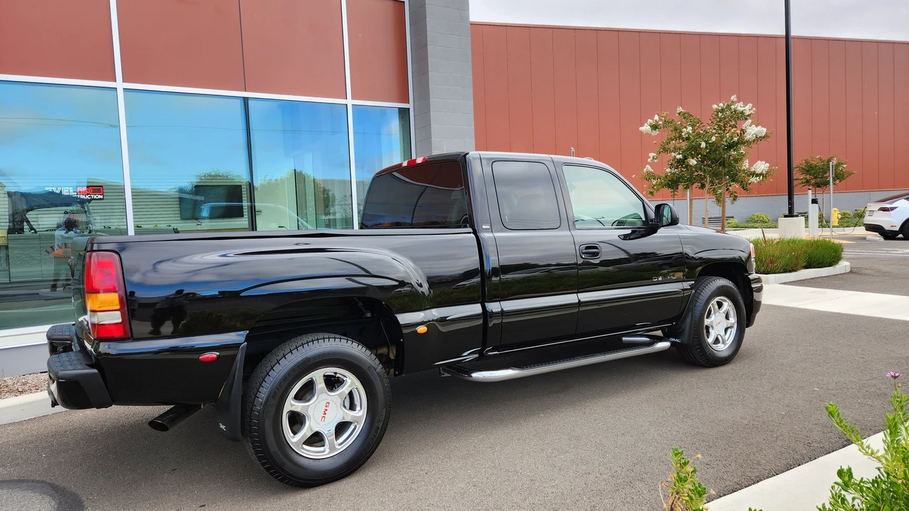 2002 GMC Sierra 2nd Gen - Image 29 of 31