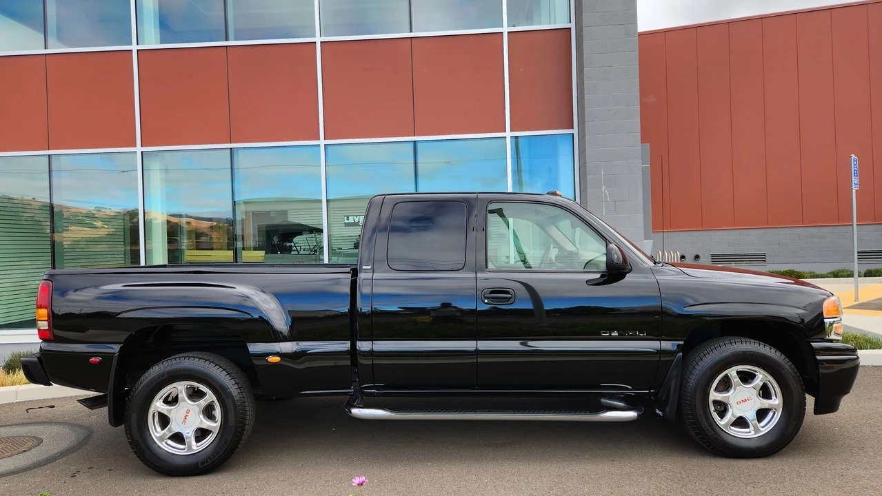 2002 GMC Sierra 2nd Gen - Image 27 of 31