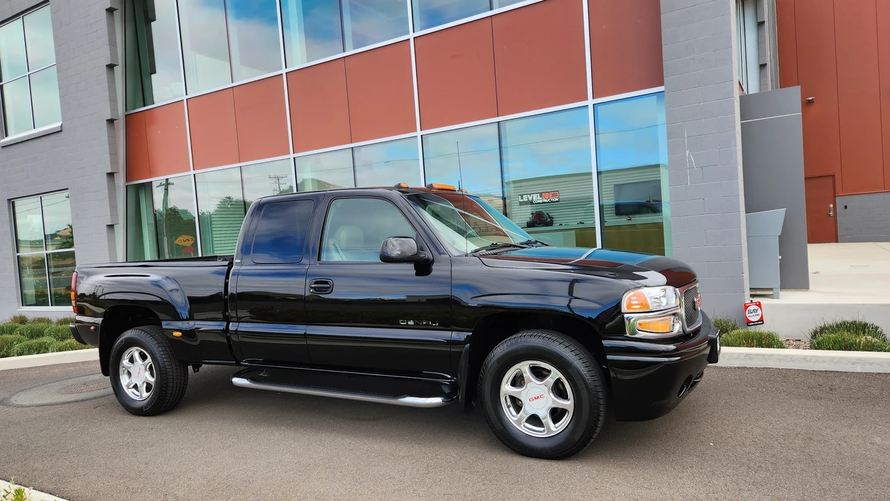2002 GMC Sierra 2nd Gen - Image 25 of 31