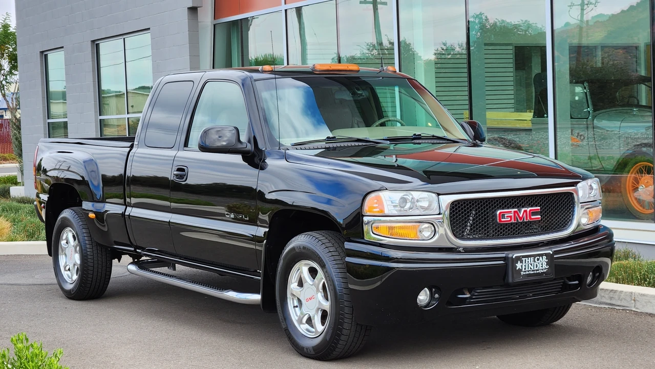 2002 GMC Sierra 2nd Gen - Image 19 of 31