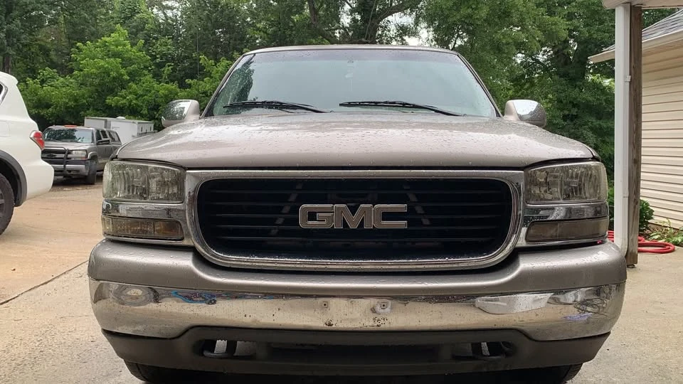 2002 GMC Sierra - Image 6 of 7