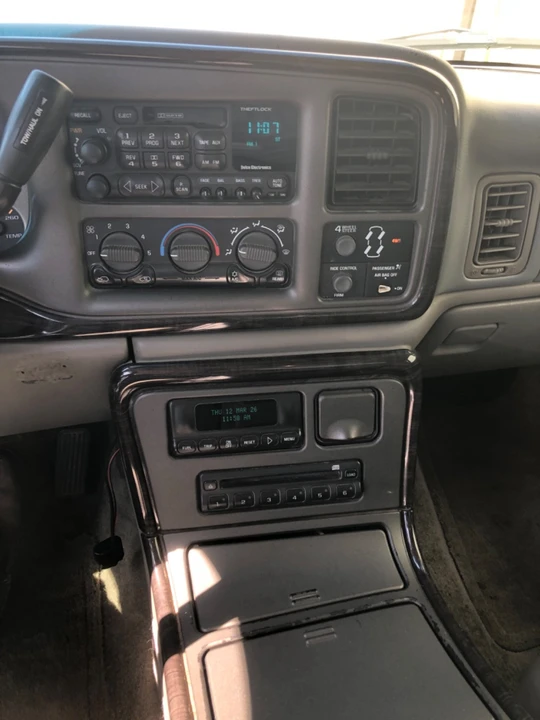 2002 GMC Sierra 2nd Gen - Image 10 of 17