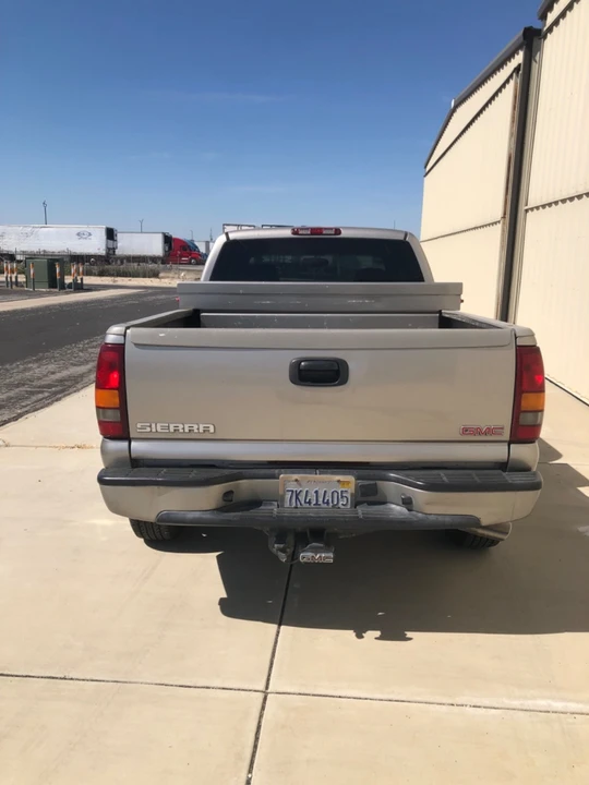 2002 GMC Sierra 2nd Gen - Image 5 of 17