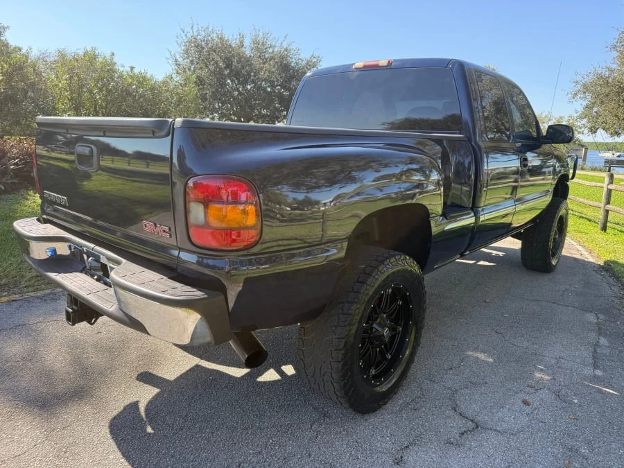 2002 GMC Sierra 1st Gen - Image 3 of 13