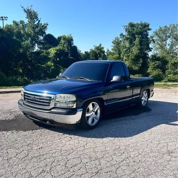 2002 GMC Sierra 1500 Regular Cab SL Pickup 2D 6 1/2 ft