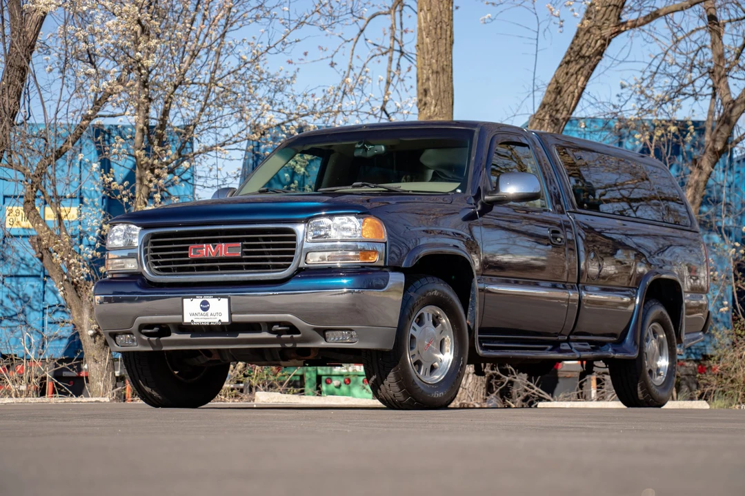 2002 GMC Sierra 2nd Gen - Image 4 of 31