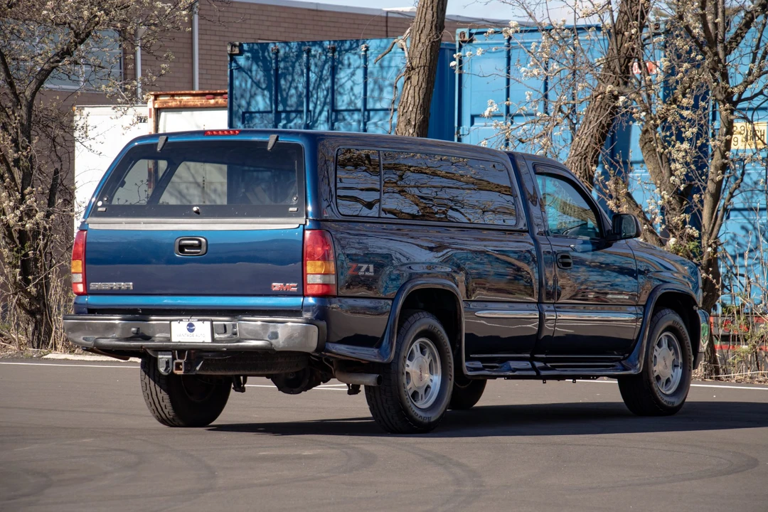 2002 GMC Sierra 2nd Gen - Image 11 of 31