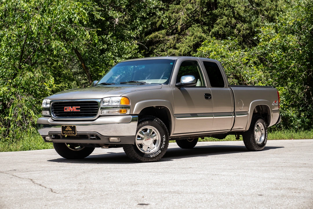 2002 GMC Sierra 2nd Gen - Image 12 of 31