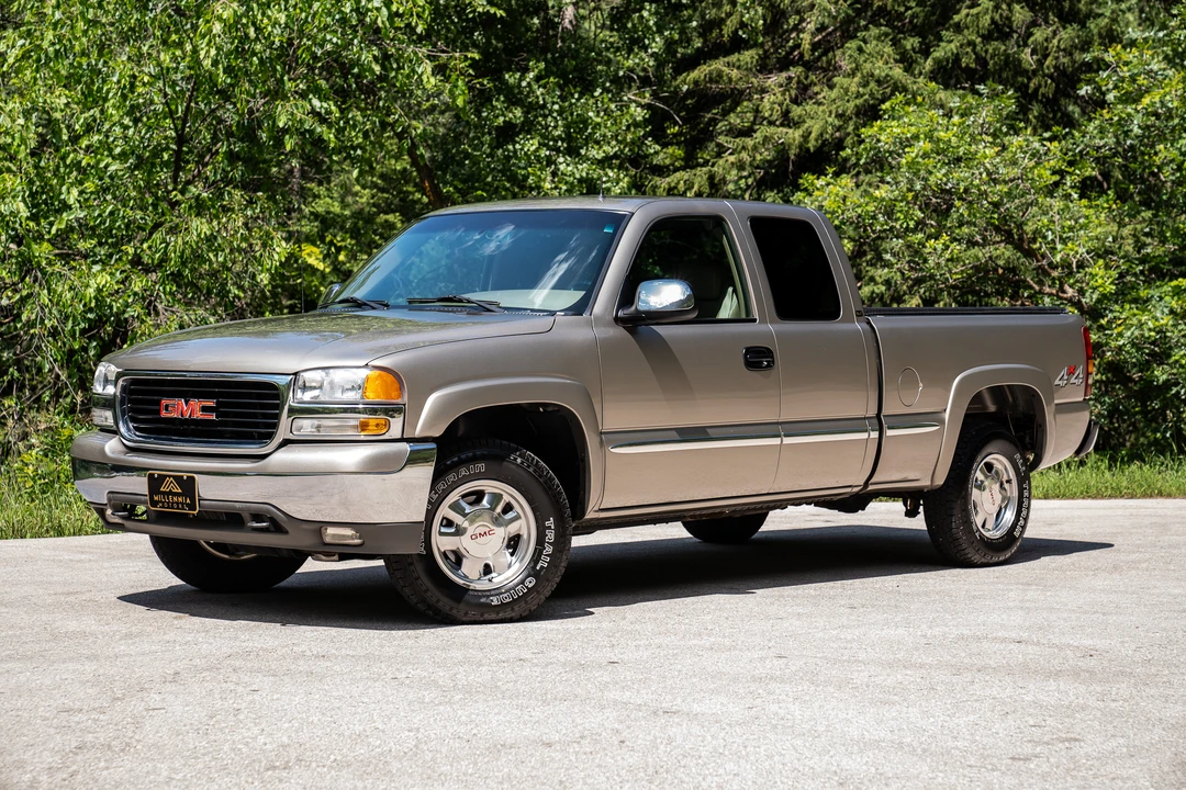 2002 GMC Sierra 2nd Gen - Image 14 of 31