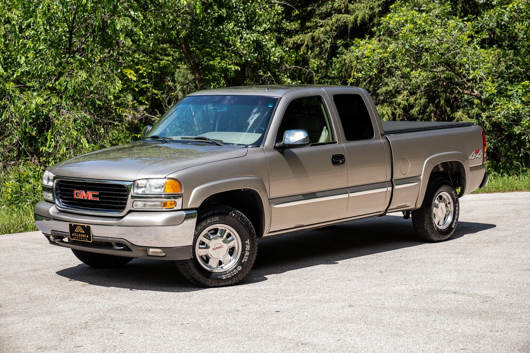 2002 GMC Sierra 2nd Gen - Image 13 of 31