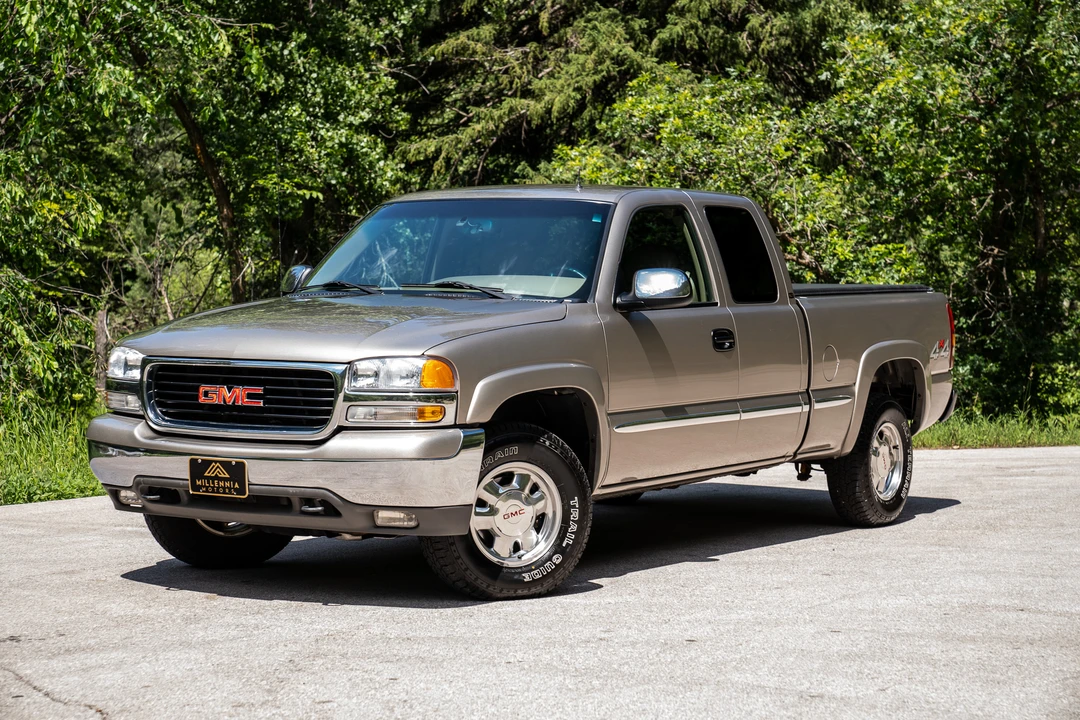 2002 GMC Sierra 2nd Gen - Image 11 of 31