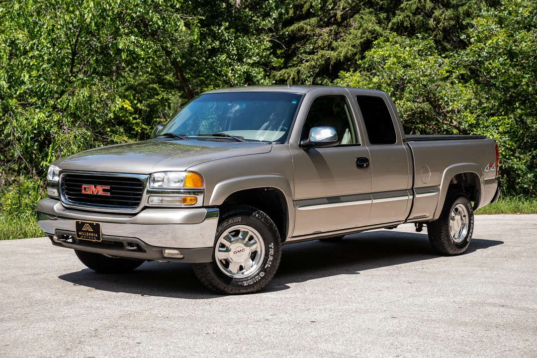 2002 GMC Sierra 2nd Gen - Image 10 of 31