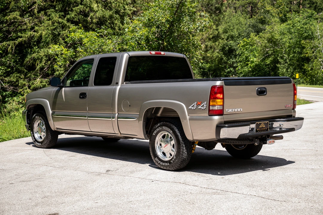 2002 GMC Sierra 2nd Gen - Image 18 of 31