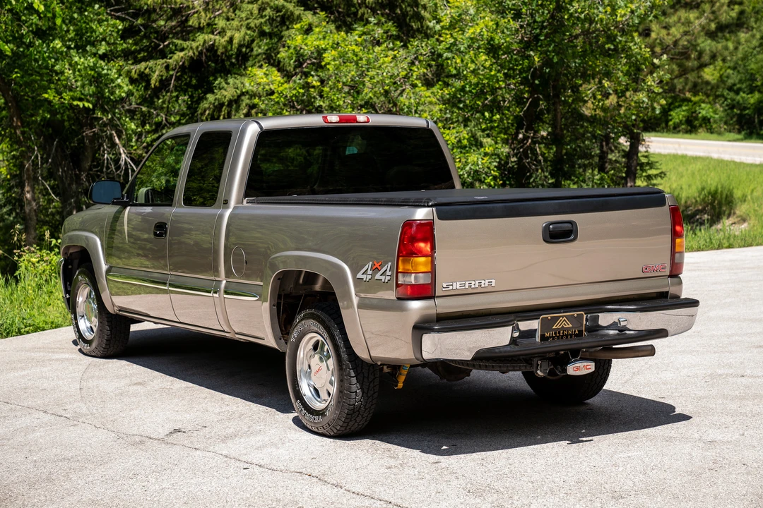 2002 GMC Sierra 2nd Gen - Image 20 of 31