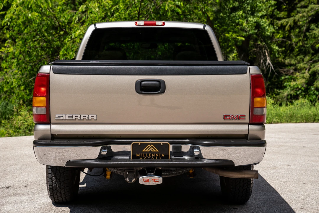 2002 GMC Sierra 2nd Gen - Image 21 of 31