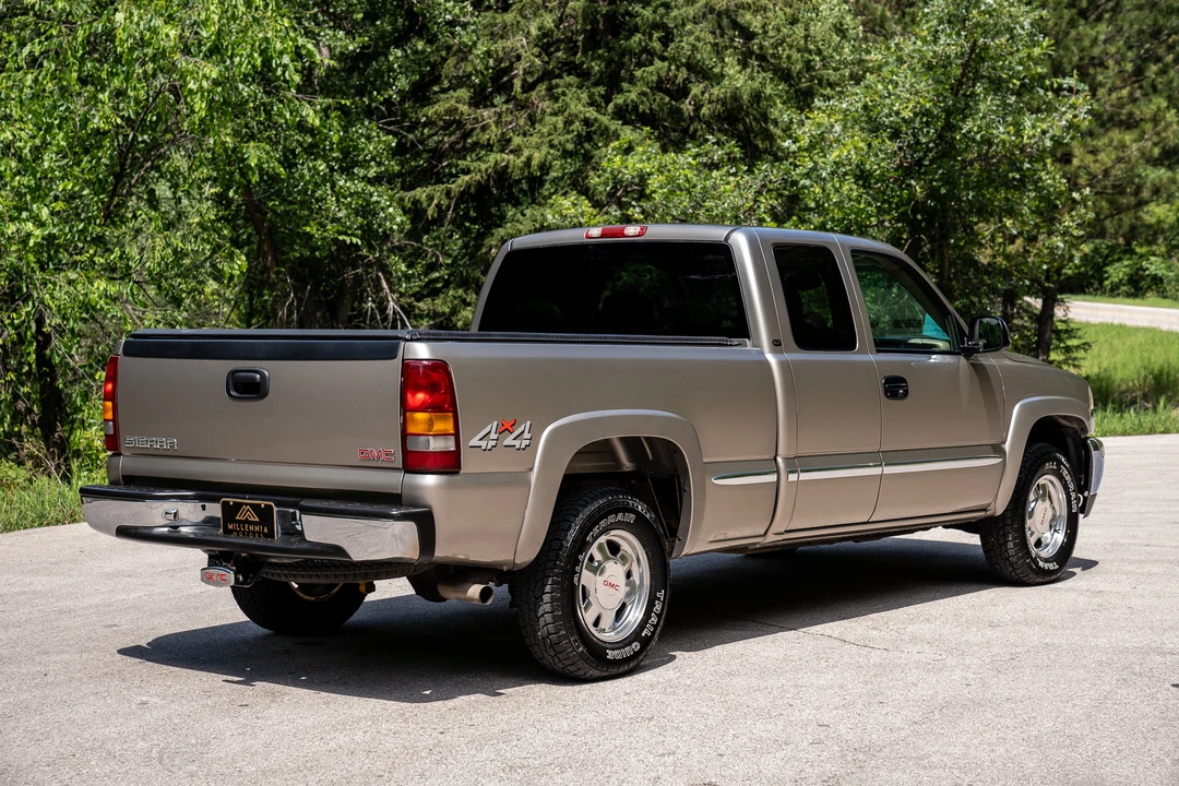 2002 GMC Sierra 2nd Gen - Image 22 of 31
