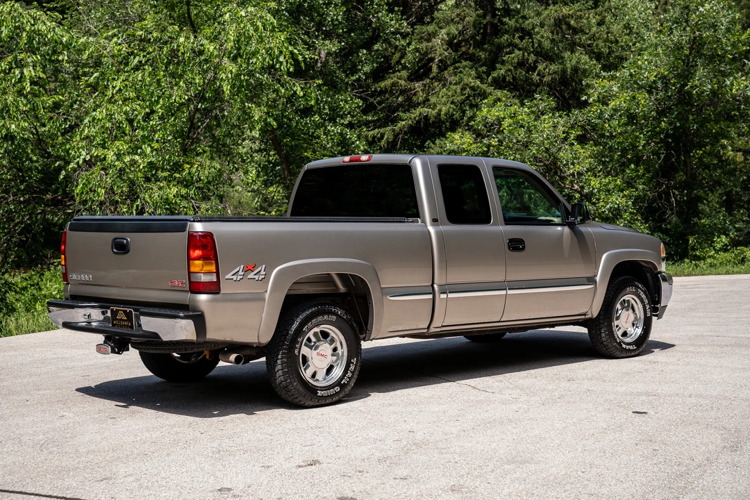 2002 GMC Sierra 2nd Gen - Image 23 of 31