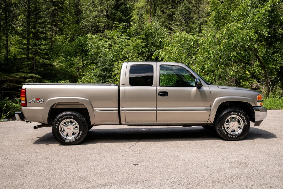 2002 GMC Sierra 2nd Gen - Image 25 of 31